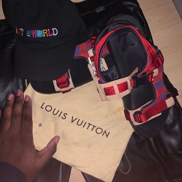 Louis Vuitton shoes - Picture 3 of 16